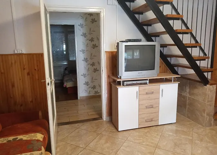 Napsugar Nyaralo 펜션 *