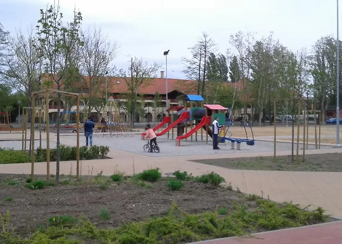 펜션 Napsugar Nyaralo Fonyód